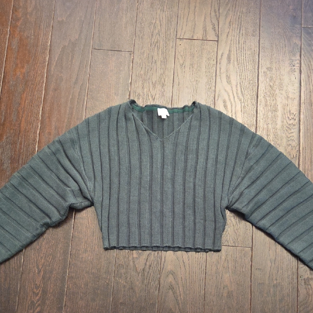 Le Lis Green Ribbed Crop Top